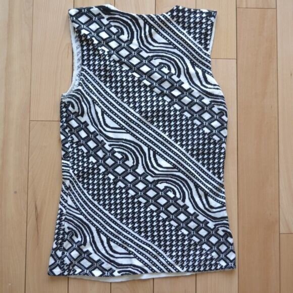 Cyrus Tank Top - Picture 3 of 3